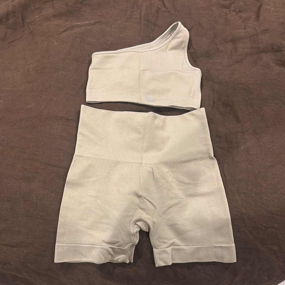 SET Active workout set